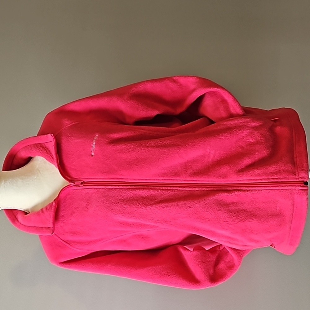 Euc Columbia brand fleece zip jacket with pockets